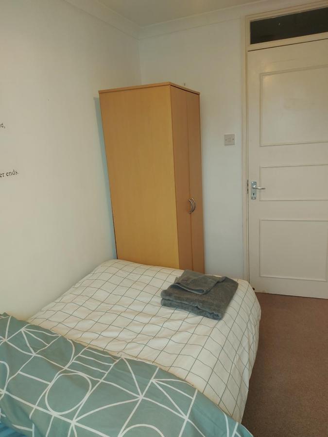 Willen Spacious And Serene Stay Near Milton Keynes Centre מראה חיצוני תמונה