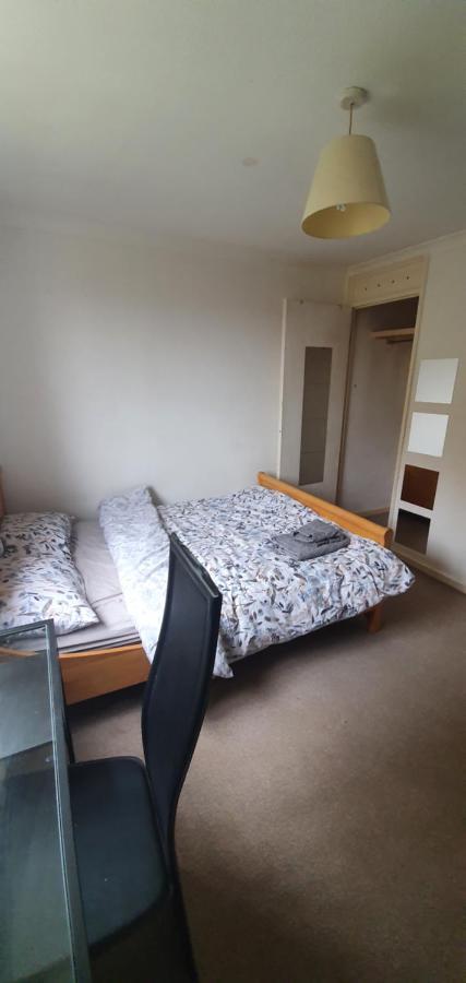 Willen Spacious And Serene Stay Near Milton Keynes Centre מראה חיצוני תמונה